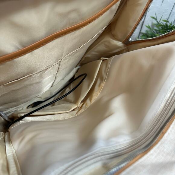 Nordace Siena Pro 17 Backpack Beige - Picture 7 of 11